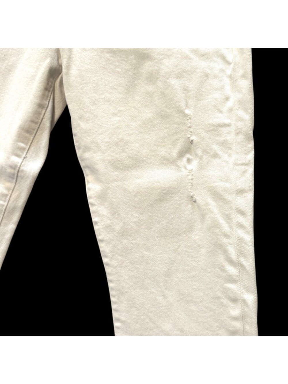 Kut From The Kloth Women's Size 10 White Straight Leg Distressed Denim Jeans - Picture 4 of 10